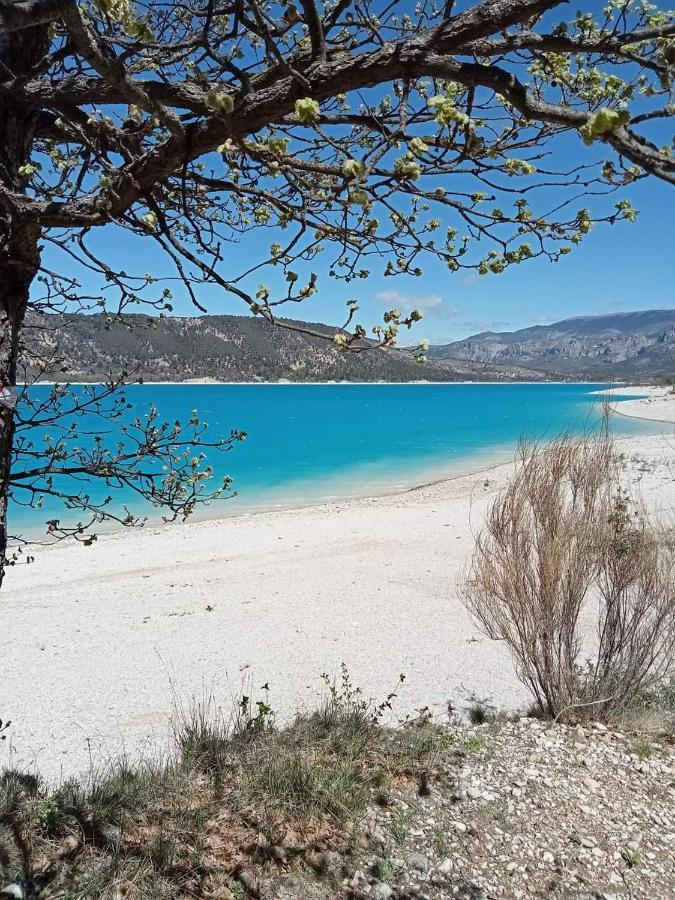 Апартаменти Petit Nid Cosy Typiquement Provencal Вількроз Екстер'єр фото